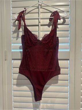 Lulus Burgundy Lace & Ribbed Bodysuit with Tie Straps